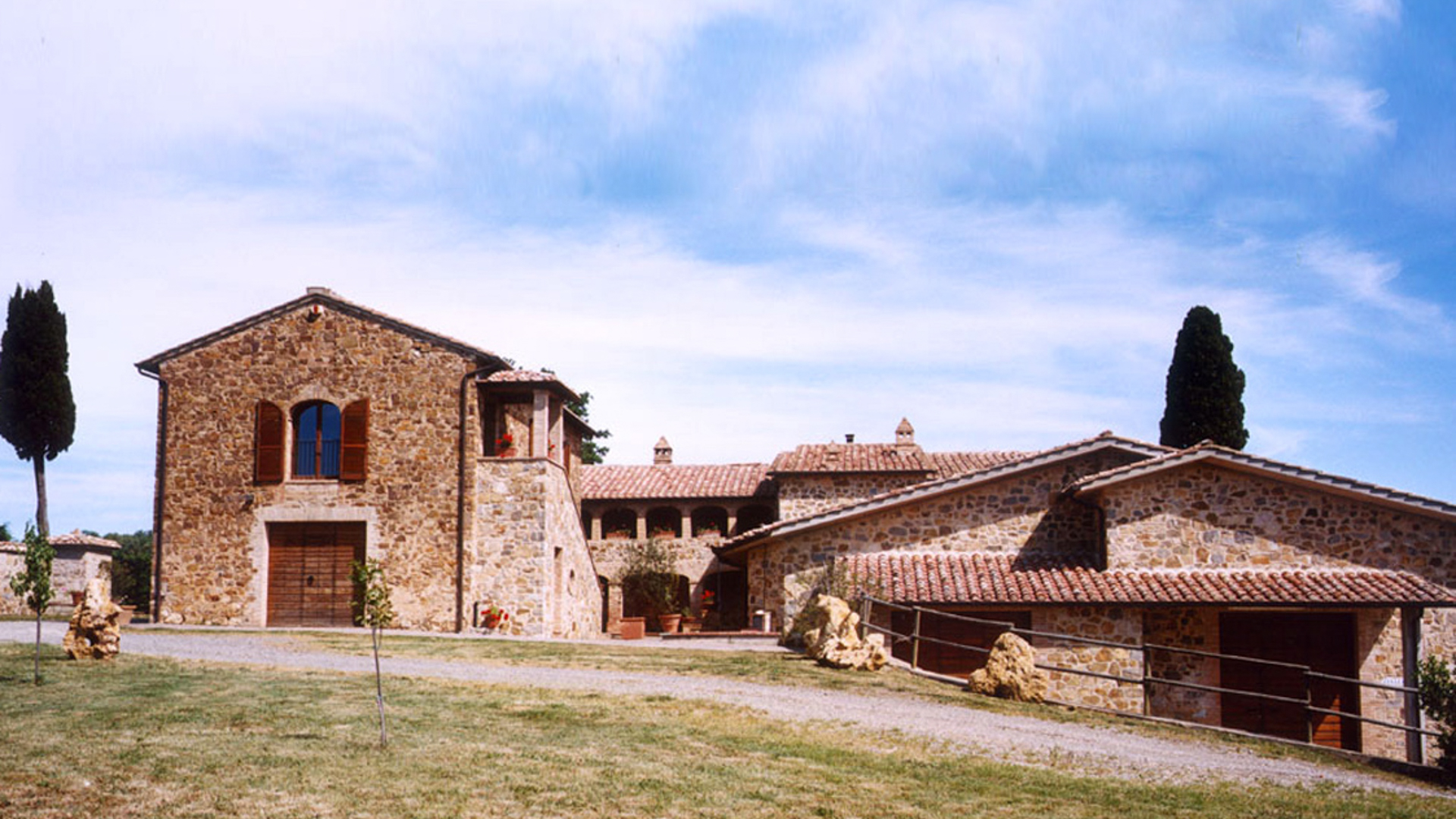 H - podere-casisano-brunello_Edit.jpg