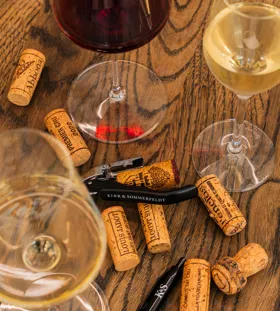 Kjær & Sommerfeldts vinskole i 3 dele